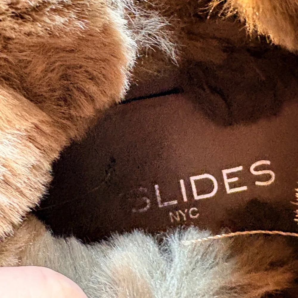 J Slides NYC Winnie Taupe Suede Fur Lined Wedge Heel Boots Women‎ Size 8M Winter
